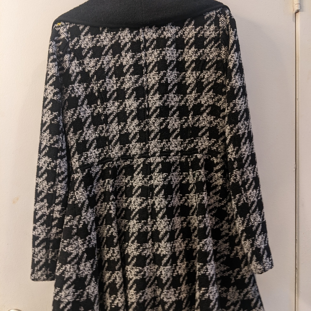 Guess Houndstooth Coat Size Medium - image 3
